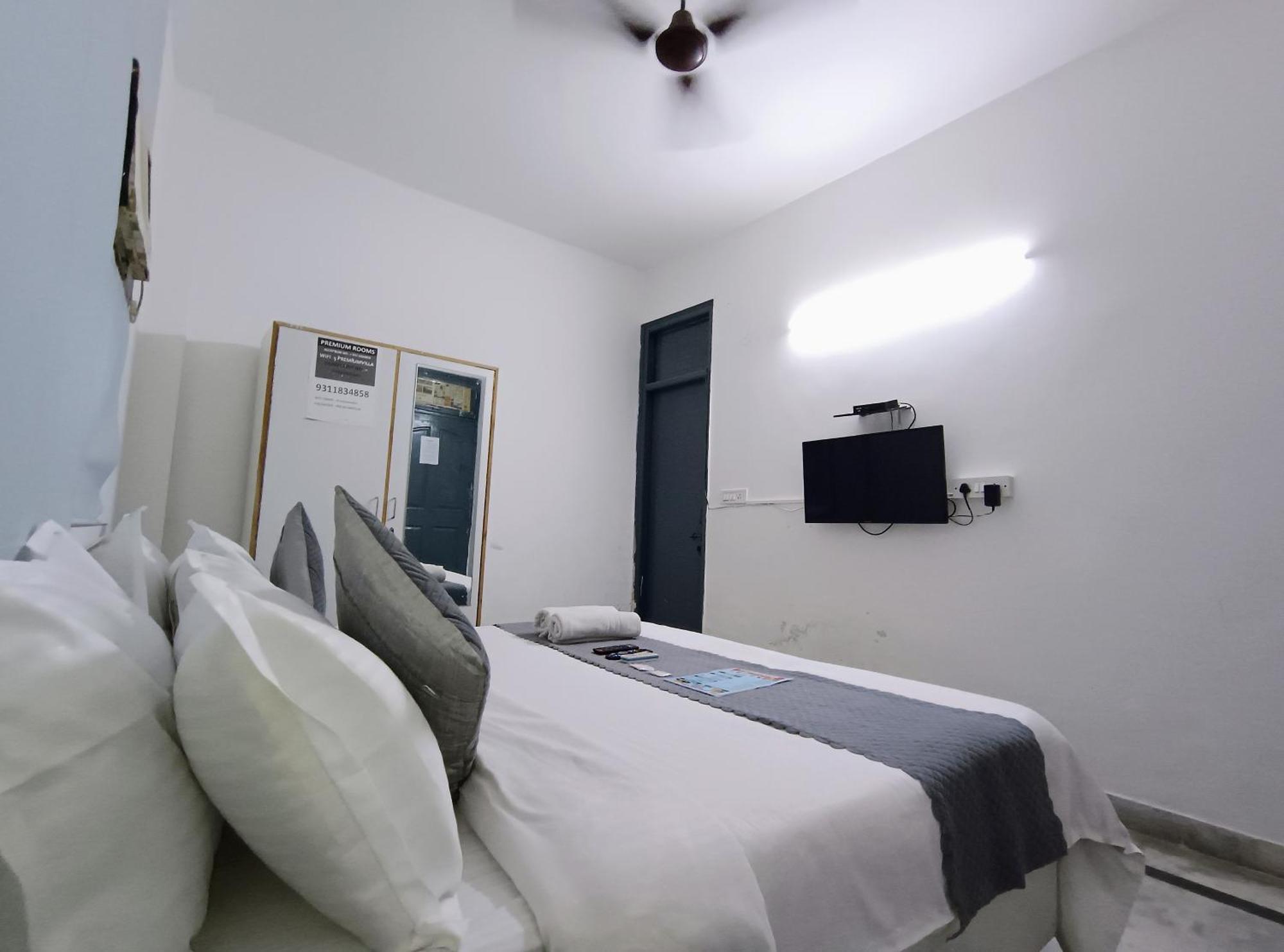 Hotel Hauz Khas Fort View Neu-Delhi Exterior foto
