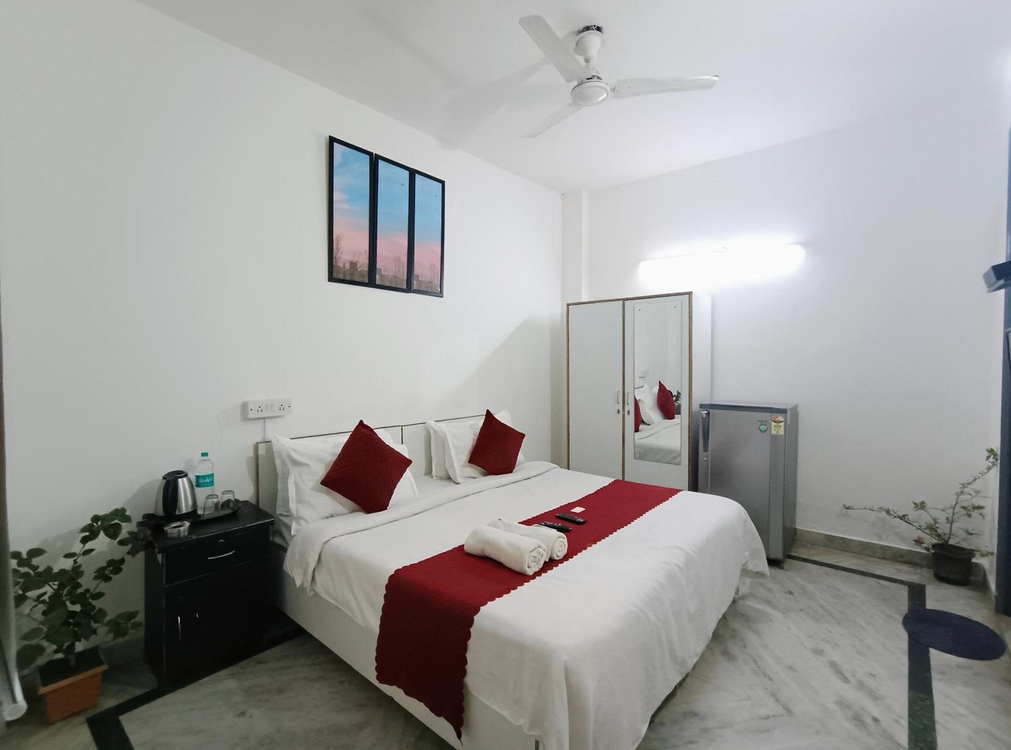 Hotel Hauz Khas Fort View Neu-Delhi Exterior foto
