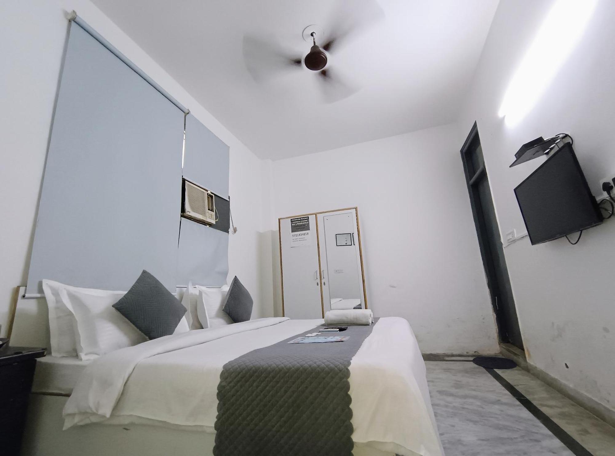 Hotel Hauz Khas Fort View Neu-Delhi Exterior foto