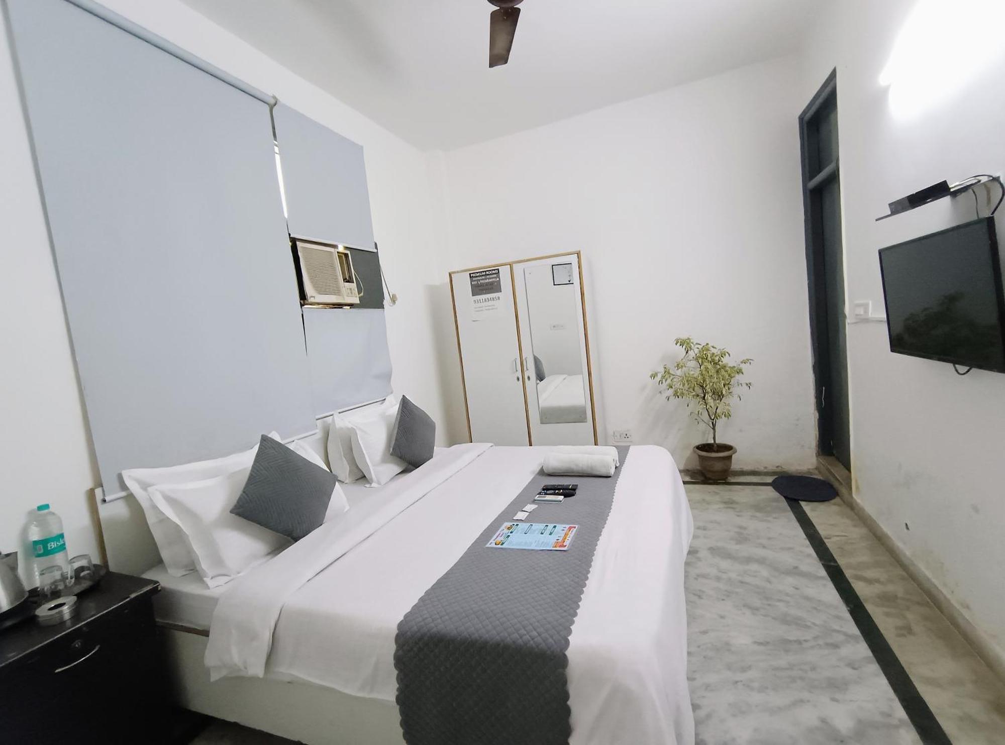 Hotel Hauz Khas Fort View Neu-Delhi Exterior foto