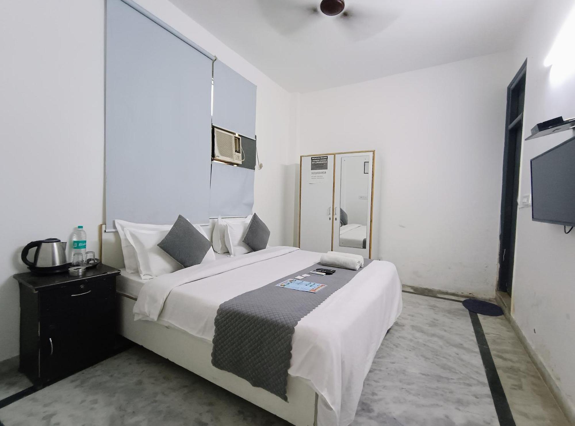Hotel Hauz Khas Fort View Neu-Delhi Exterior foto