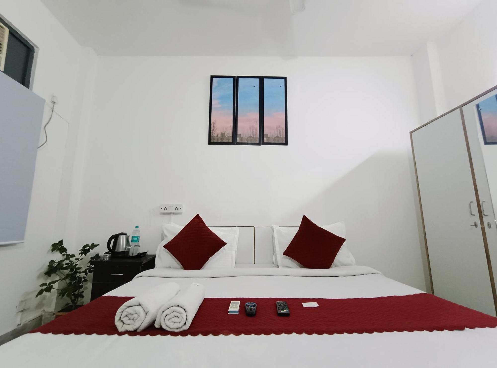 Hotel Hauz Khas Fort View Neu-Delhi Exterior foto