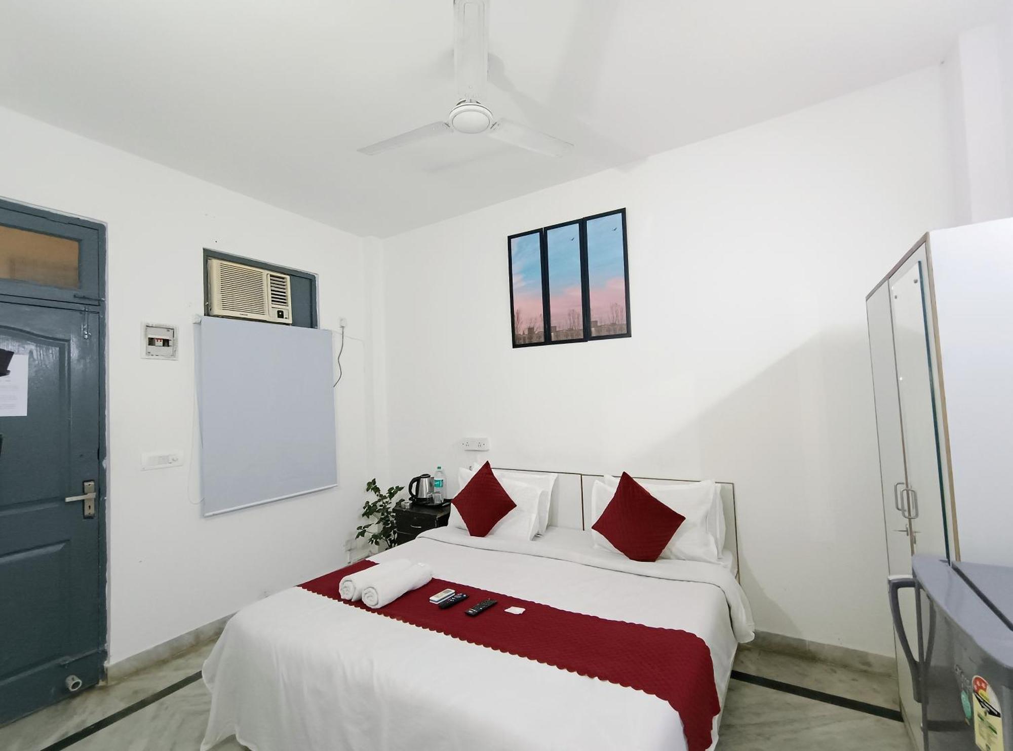 Hotel Hauz Khas Fort View Neu-Delhi Exterior foto