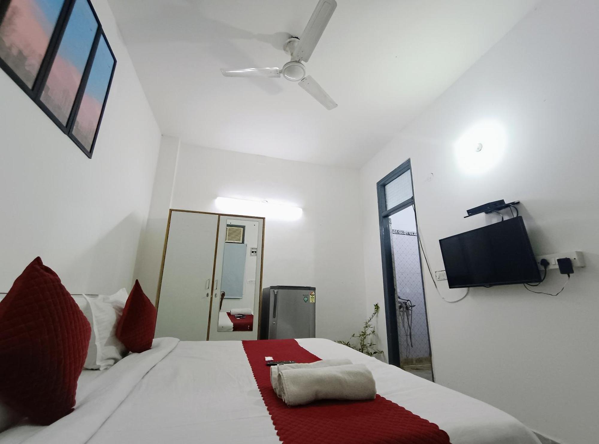 Hotel Hauz Khas Fort View Neu-Delhi Exterior foto
