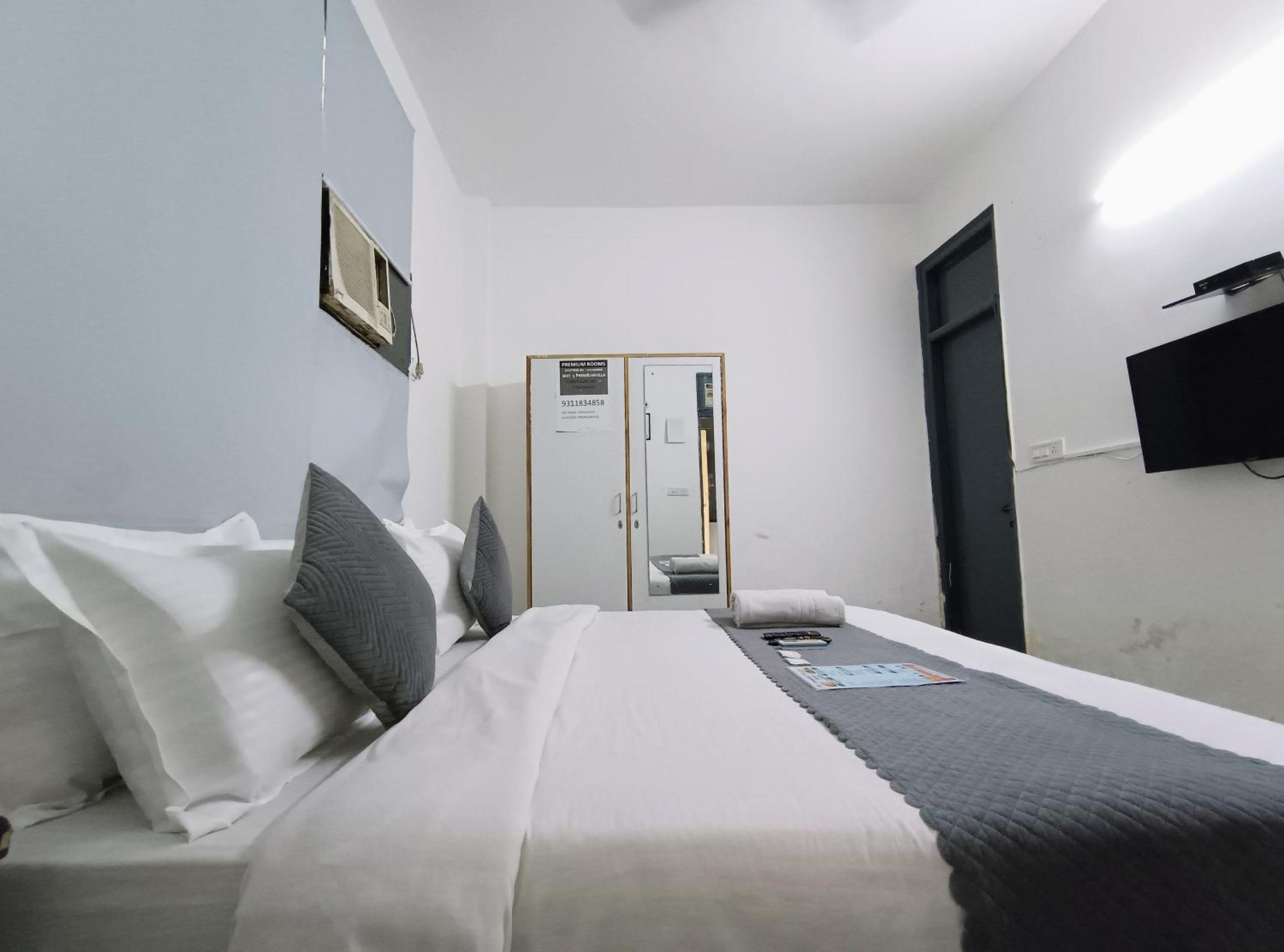 Hotel Hauz Khas Fort View Neu-Delhi Exterior foto
